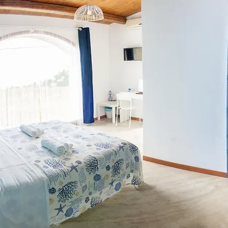 Bed & Breakfast Borgo Marino *