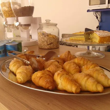 Alojamento de Acomodação e Pequeno-almoço Borgo Marino *