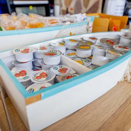 Borgo Marino Bed & Breakfast *