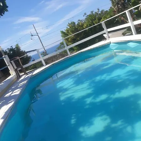 Alojamento de Acomodação e Pequeno-almoço Borgo Marino