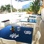 Bed & Breakfast Borgo Marino *