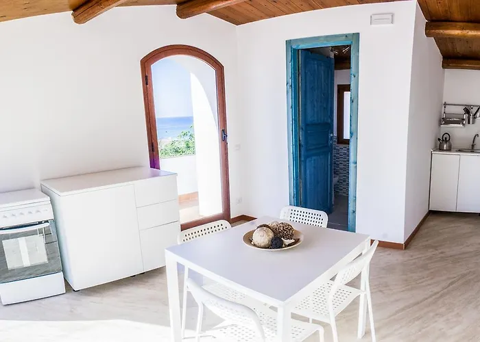 Borgo Marino * Чефалу